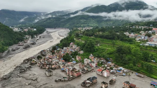 Al menos 538 personas han muerto y 1.300 están desaparecidas tras inundaciones en Nepal
