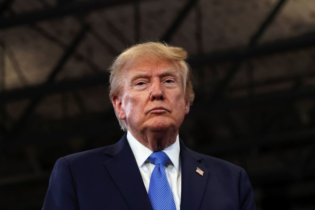 Tras encuesta a su propio partido: Trump dice ser 