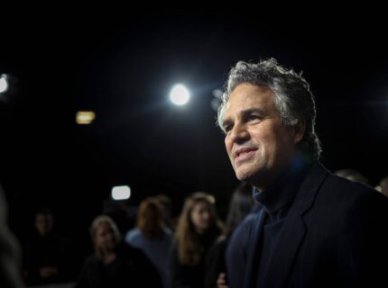 Mark Ruffalo rechaza acusaciones de antisemitismo de Paramount tras criticar la fusión con Warner Bros.
