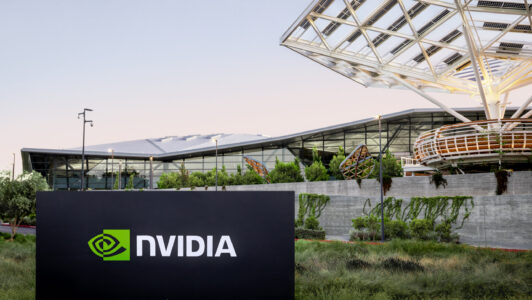 NVIDIA supera las expectativas del mercado y duplica sus ingresos en el segundo trimestre mientras el negocio de centros de datos se dispara 117%