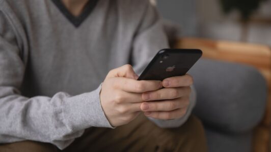Teléfonos anónimos llegan a su fin: Subtel informa que todos los números prepago deberán estar asociados a una identidad