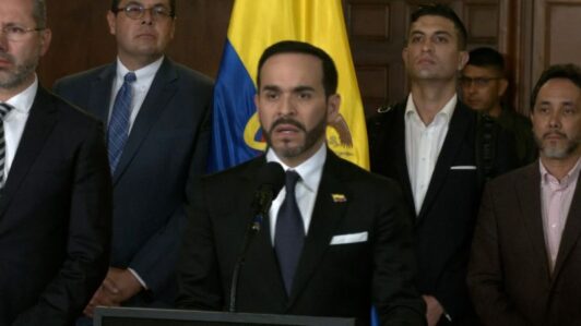 Presidente de Colombia convoca al sector privado para plan de reconstrucción tras terremoto