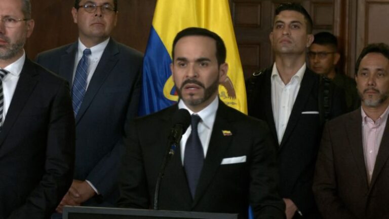 Presidente de Colombia convoca al sector privado para plan de reconstrucción tras terremoto
