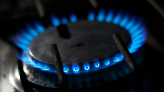 Tras rechazo del TC a requerimiento del Ejecutivo: Empresas de gas advierten que plazo de 48 horas para reconexión es imposible de cumplir con seguridad