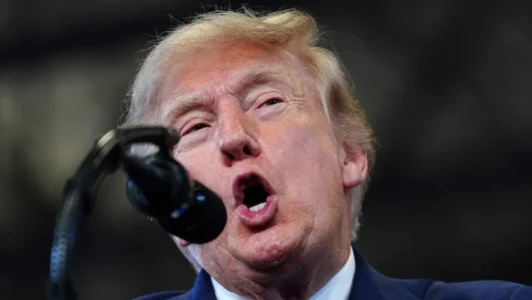 Conflicto en Medio Oriente: Trump amenaza con bombardear Omán al expirar acuerdo con Irán