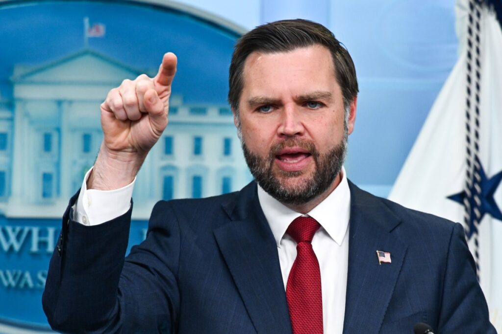 Vicepresidente de Estados Unidos, JD Vance, minimiza el conflicto con Irán: 
