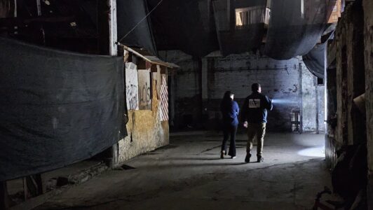 Investigan homicidio tras ataque a tiros en una bodega abandonada de Independencia