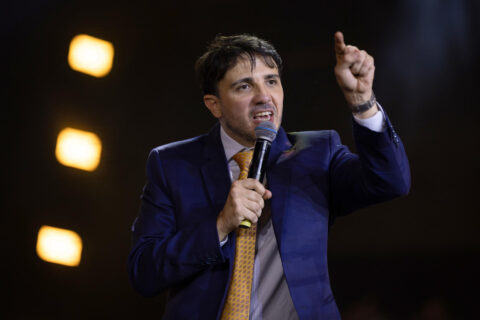 El Tribunal Superior Electoral de Brasil restringe la campaña de Renan Santos: Estas son las claves del caso