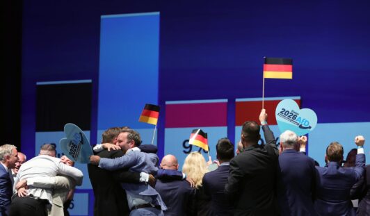 Alemania: Ultraderechista AfD vence en Sajonia-Anhalt y roza la mayoría absoluta, según proyecciones