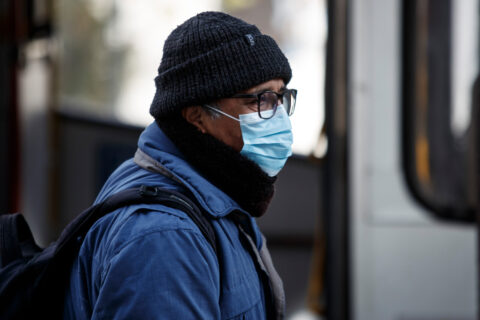 Minsal extiende el uso obligatorio de mascarilla: Revisa en qué lugares sigue siendo necesario utilizarla y hasta cuándo