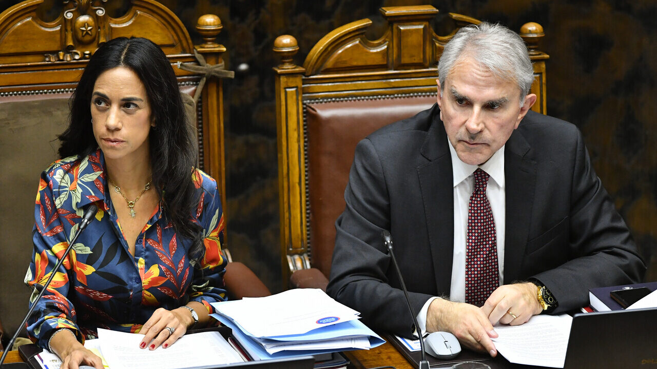 "Ratificamos nuestro compromiso de seguir legislando y fortalecer nuestra legislación": Senado tras muerte de carabinero