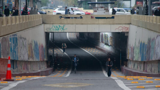 Calle Bandera reabrirá al transporte público tras 13 años: Estos son los cuatro recorridos que volverán a circular por el sector