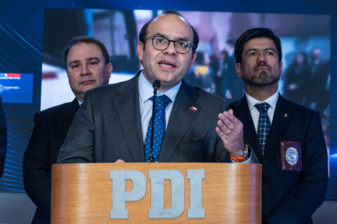 Gobierno concreta vuelo de expulsión de 40 extranjeros a Colombia y Perú