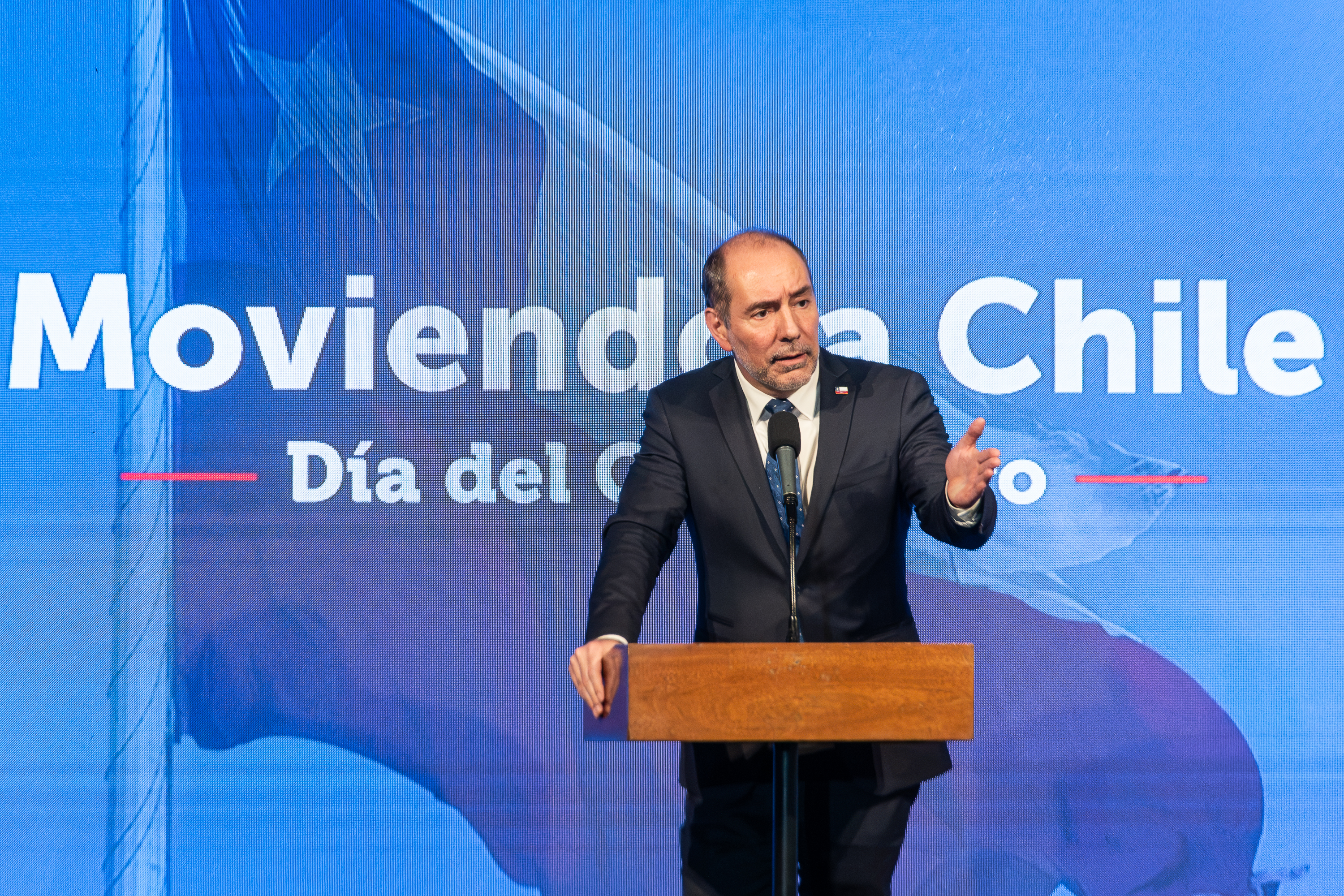 Biministro De Grange confirma vigencia de proyecto de cable submarino chino pese a dichos de embajador Judd: "El proceso sigue su curso natural"