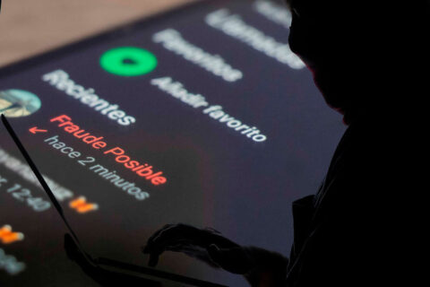 Estafas con inteligencia artificial: Experto explica cómo reconocerlas y evitar caer en engaños con voces clonadas