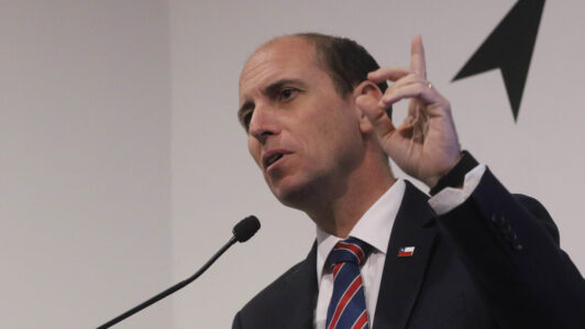 Tras crimen de carabinero: Ministro Arrau llama al Congreso a agilizar agenda de seguridad