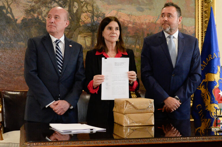 Diputados oficialistas y de oposición reaccionan al primer Presupuesto del Gobierno de Kast