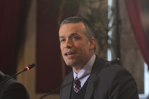 Landerretche critica a Azul Azul por auspicio de casas de apuestas: 
