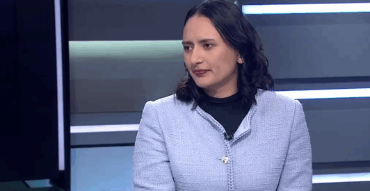 Alcaldesa de Lo Espejo (PC) afirma que “el Gobierno está al debe en seguridad” y que al ministro Arrau “le falta mirar la dinámica que se produce en las poblaciones”