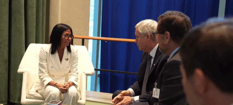 Presidente Kast tras reunirse con Delcy Rodríguez en Nueva York: “Lo que buscamos es que Venezuela se recupere”