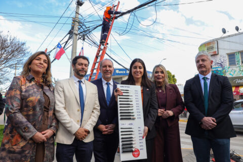 Ministerio de Transportes y Telecomunicaciones da inicio al Plan de Ordenamiento y Retiro de Cables en Región de Valparaíso/MTT