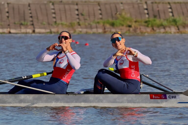 Juegos Sudamericanos Santa Fe 2026: Francisca Crovetto vuelve al podio con una plata y las mellizas Abraham conquistan el oro en remo