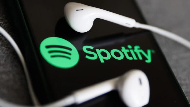 ¿Ganar dinero con Spotify? Llega a Chile programa que permitirá monetizar podcasts que sean creados en el país
