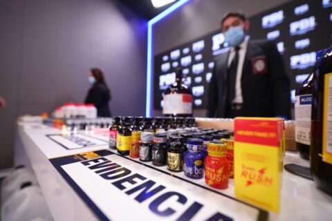 Detienen a bioquímico por fabricación y distribución de drogas en Valparaíso/PDI