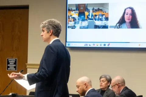 El fiscal Will Ayers habla durante una audiencia de Christa Gail Pike en el Tribunal Penal del Condado de Knox, en Knoxville, el 11 de agosto de 2026. Brianna Paciorka/News Sentinel/USA Today Network/Imagn Images