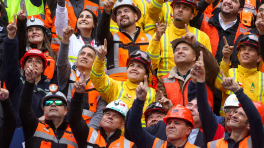 Cuatro ejes y 25 medidas: CEP y CPC entregan propuestas para enfrentar tasa de desempleo del 9,5% con un gasto que crecería menos de un 2%