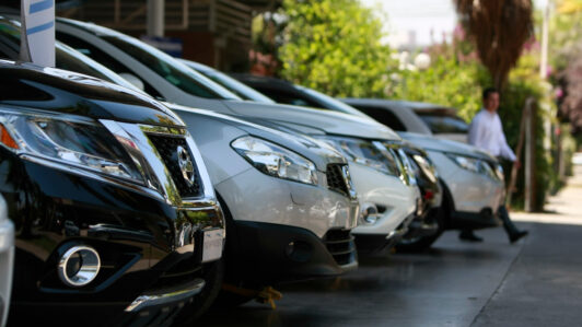 Mercado automotriz nacional creció 2,9% en agosto y acumula casi un millón de operaciones este 2026