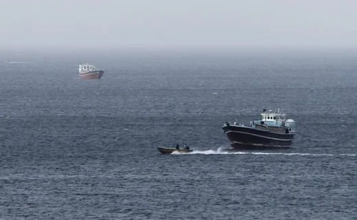 Estados Unidos ataca tres petroleros iraníes tras lanzamiento de misiles contra buques de su Armada