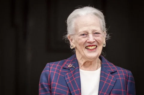 Hospitalizan a la reina Margarita de Dinamarca, de 86 años, y suspenden su viaje al funeral de Harald V en Noruega