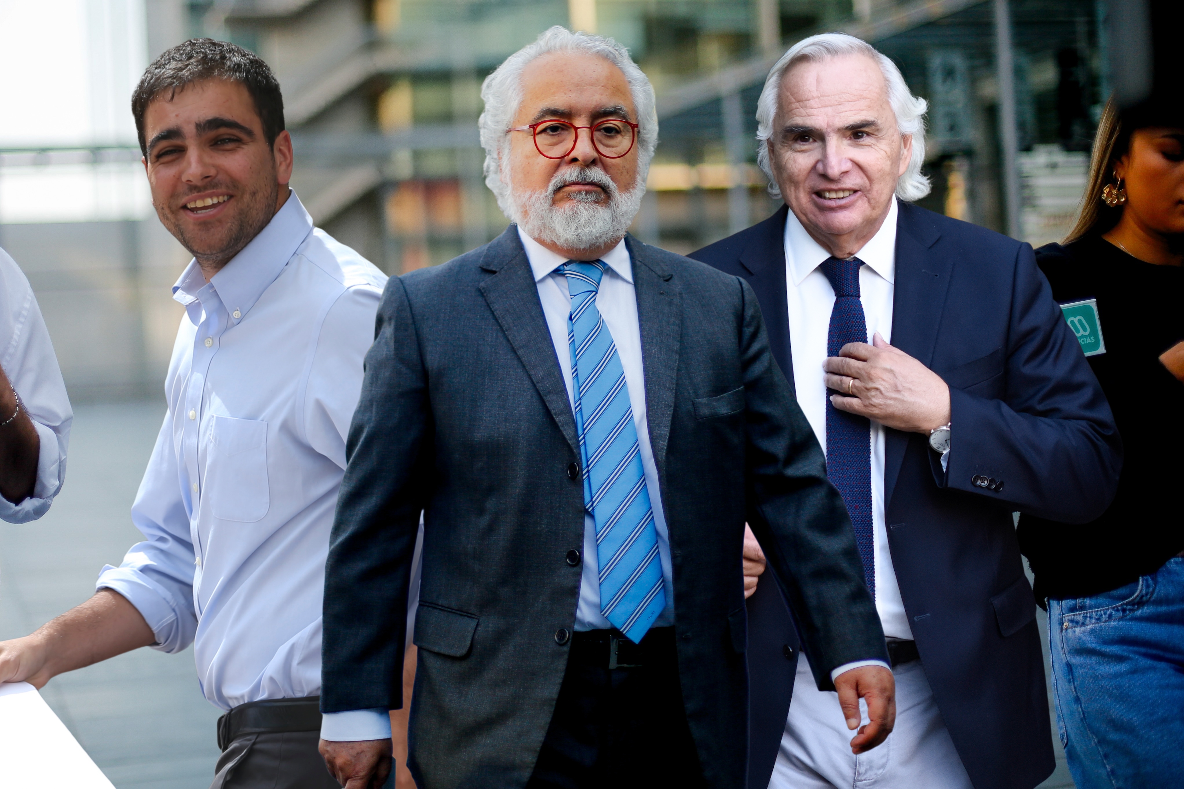 Hermosilla asegura que habría recibido pagos en efectivo por orden de Piñera cuando era Presidente y afirma que Benjamín Salas y Andrés Sotomayor ejecutaban el encargo