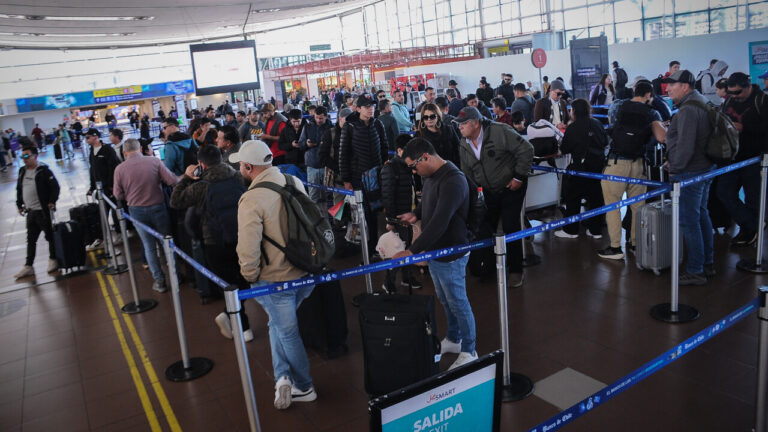 Vacaciones dieciocheras: Viajar cinco días en Chile cuesta más de $600.000 por persona, más caro que en 11 países de la región