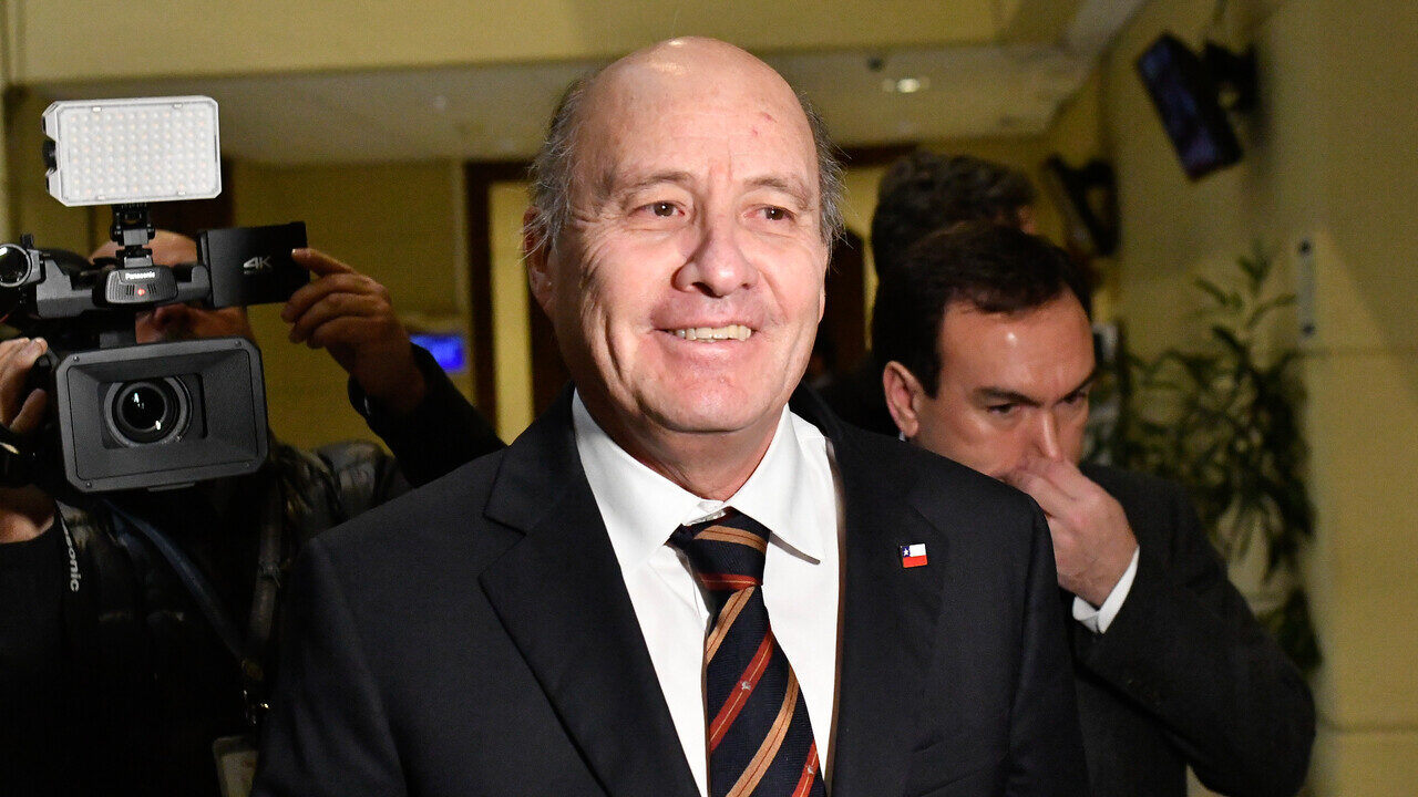 "Vamos a soñar un poquito": Ministro Quiroz proyecta créditos hipotecarios en pesos "hacia 4 o 5 años más"