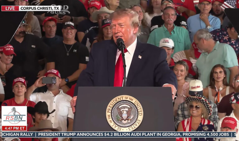 Trump dice que Venezuela debería ser un estado de Estados Unidos y tener gobernador en lugar de presidente