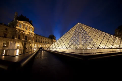 A un año del millonario robo al Louvre: las ocho joyas siguen desaparecidas y el museo refuerza su seguridad