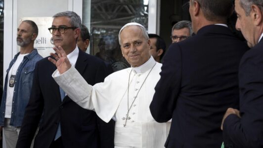 Gira por Latinoamérica: Doctor que operó al papa León XIV dice que 