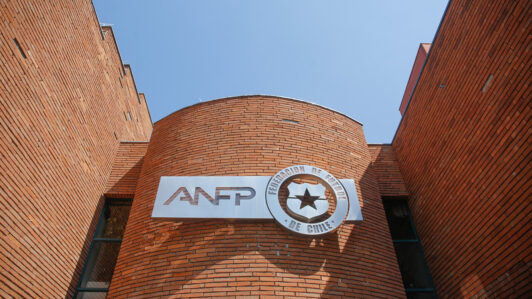 Clausuran instalaciones de la ANFP en Peñalolén: Recinto no tiene patente municipal y acumula deuda de $172 millones