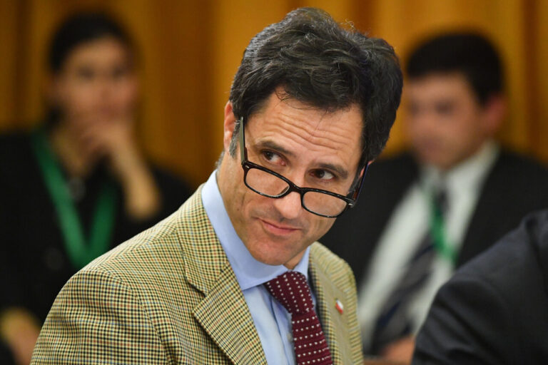 Condenado por abusar sexualmente de su hija salió más de 2 años antes de la cárcel: Luis Silva firmó rebaja tras 5 rechazos de libertad condicional