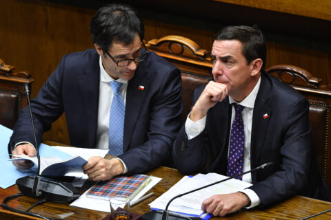 Pese al rechazo de la Suprema: Subsecretario Silva habría solicitado rebaja de condena para exagente de la CNI