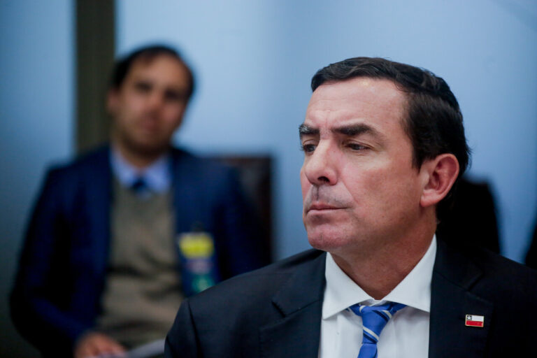 Rebaja de penas a condenados: Ministro Rabat reconoce que el riesgo de reincidencia “siempre ha estado latente”
