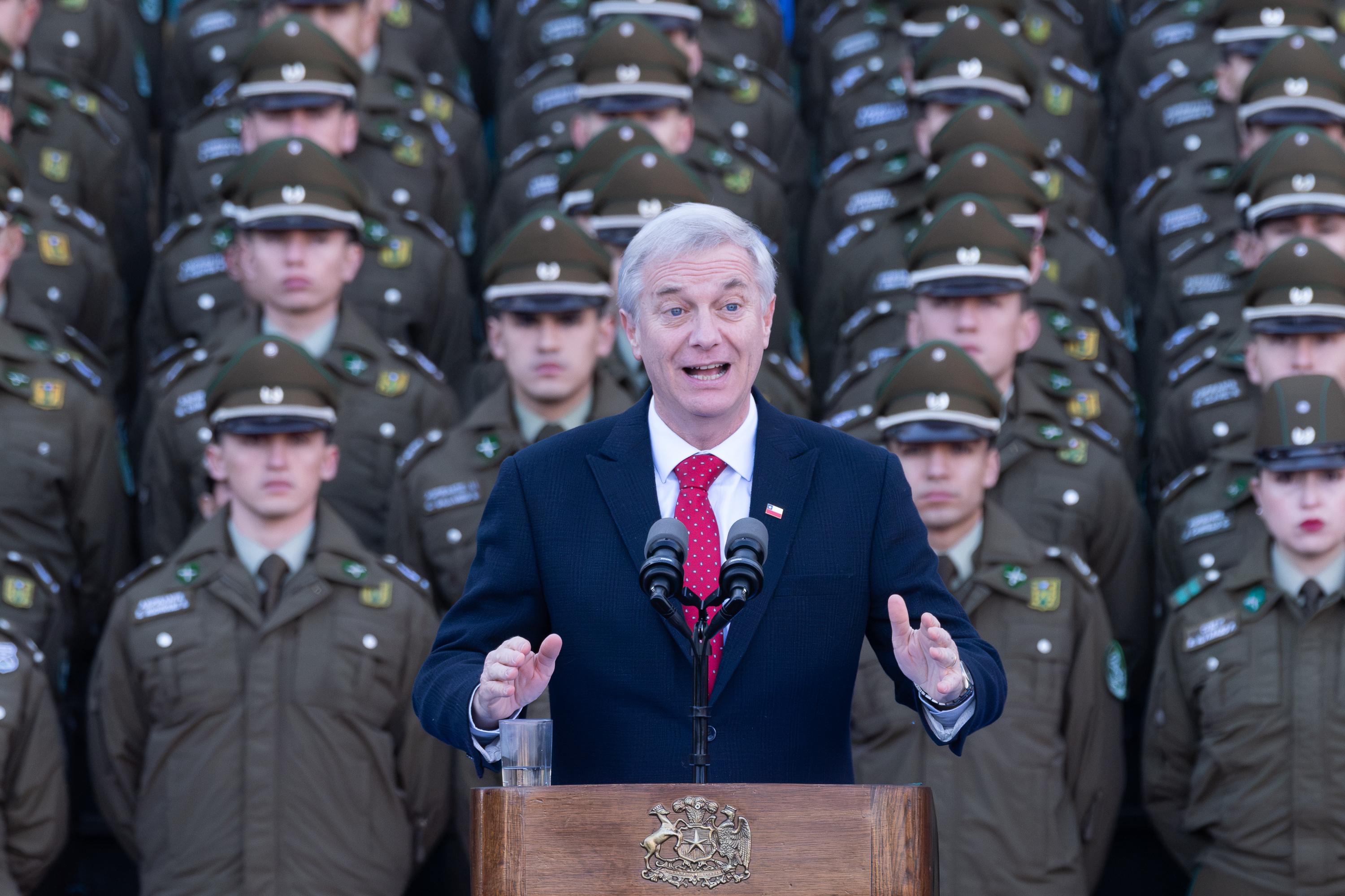 Carabineros define nuevo Alto Mando: Presidente aprueba salida de ocho generales que pasan a retiro