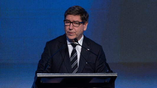 Caída del Imacec: Biministro Mas afirma que esto 