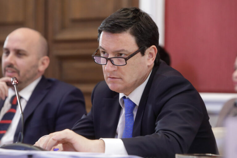 Squella adelanta cambios a Reforma de Seguridad del Gobierno: Asegura que no contempla crear un nuevo estado de excepción