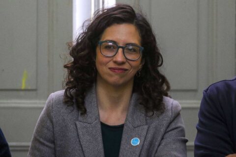 Presidenta del FA se desmarca de dichos de Jadue por reabrir el debate sobre una nueva Constitución: 