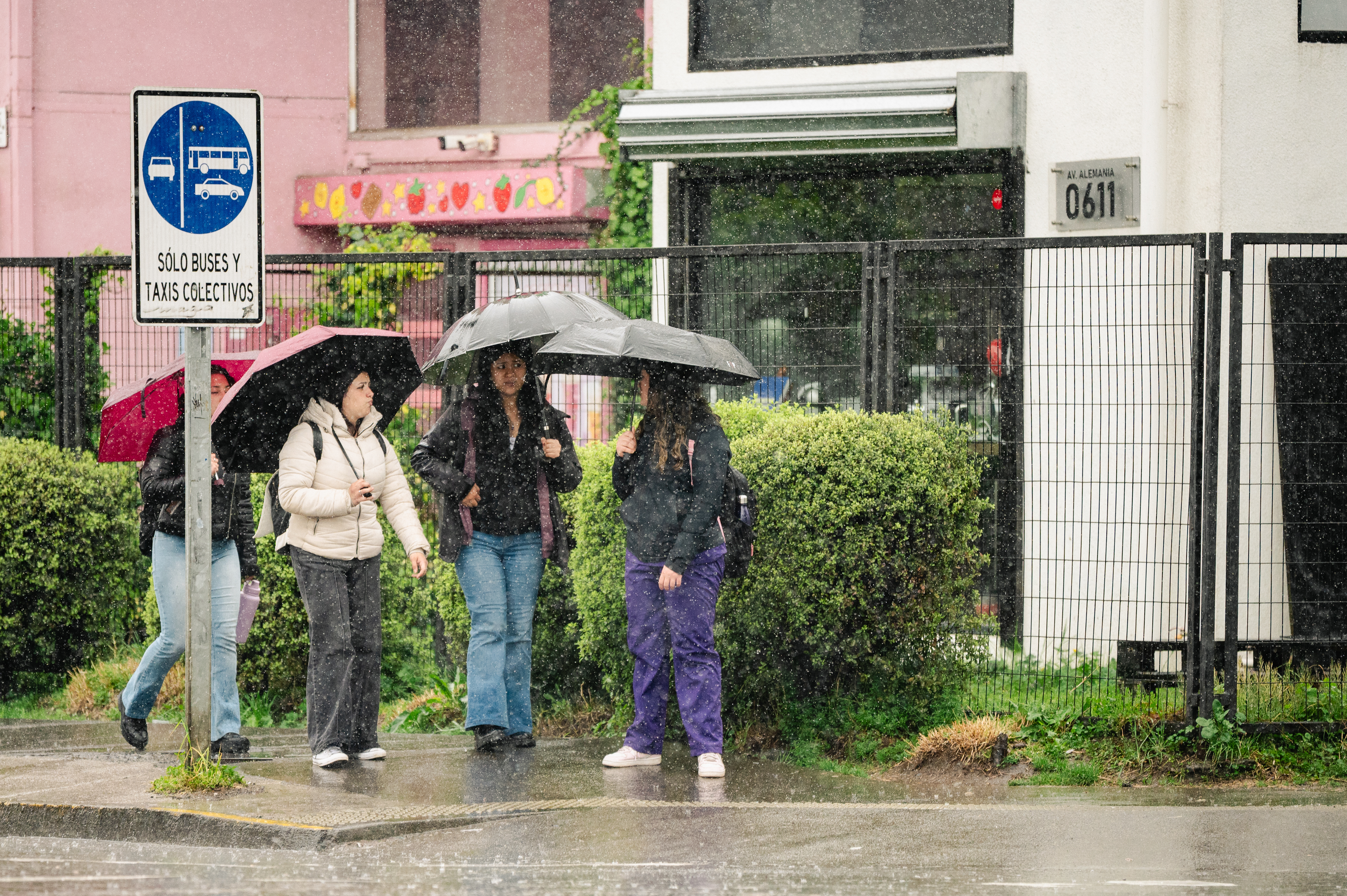 Alerta meteorológica en cuatro regiones del país: DMC prevé hasta 50 mm de agua caída este martes