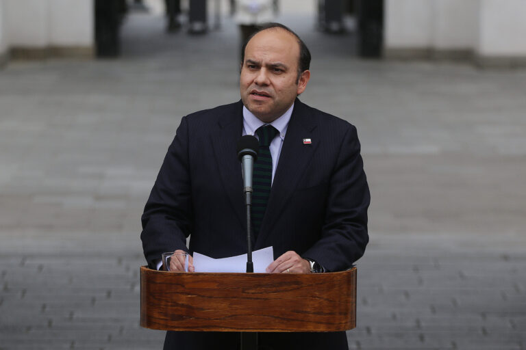 Gobierno contempla licitación en Presupuesto 2027 para comprar radares meteorológicos y sistemas de alerta de tsunamis tras emergencias