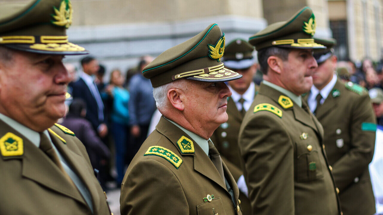 Tras crimen de funcionario en Quilleco durante procedimiento por VIF: General director de Carabineros viaja a la Región del Biobío